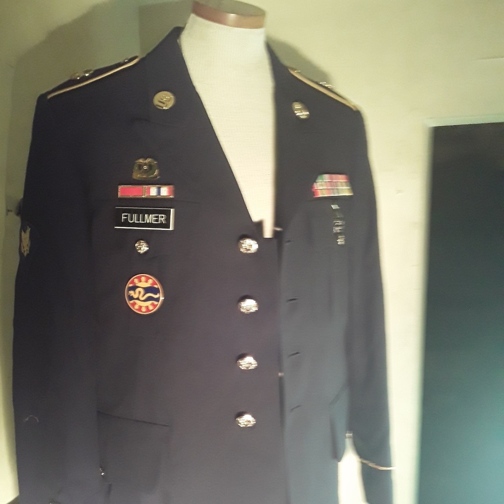 us reserves military dress jacket.